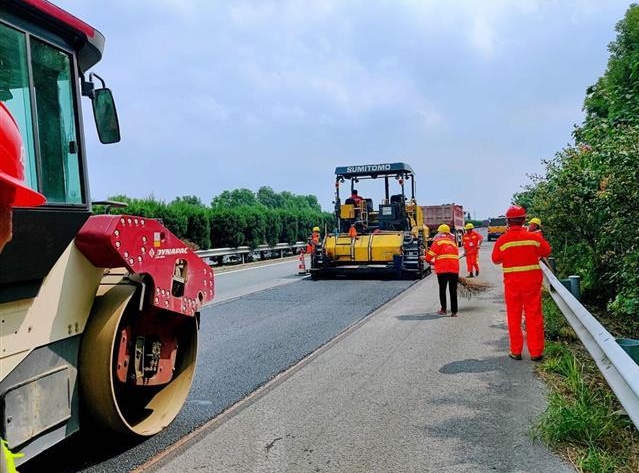 廣州瀝青混凝土施工的詳細(xì)過(guò)程是什么？